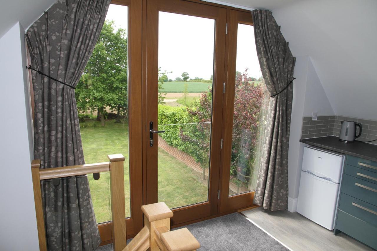 Superb Stokesby Barn Apartment - Norfolk Broads & Norwich Eksteriør billede